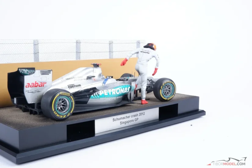 Dioráma Mercedes W03 - M. Schumacher baleset 2012 Szingapúr, 1:18
