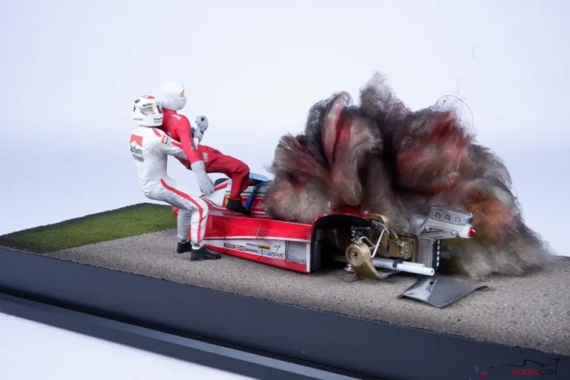 Diorama Ferrari 312 T2 - Niki Lauda crash 1976 Nürburgring, 1:18