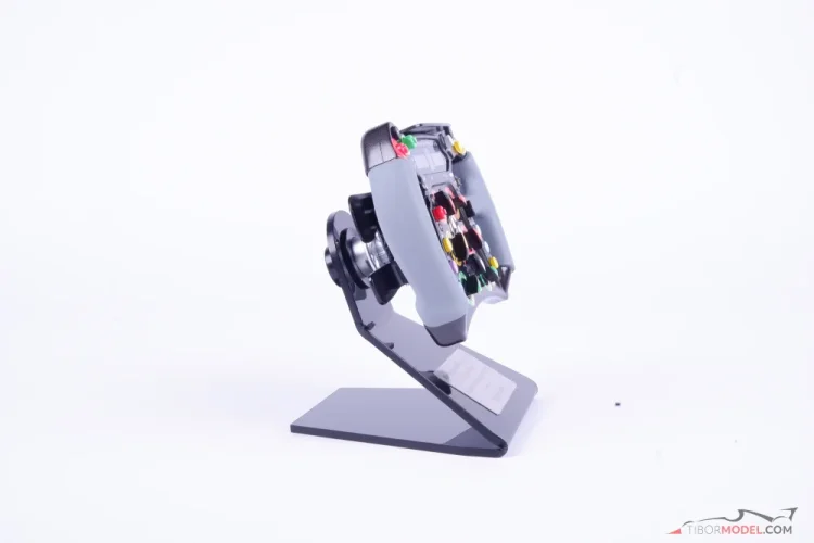 Mercedes W03 (2012) volant, 1:2 Minichamps
