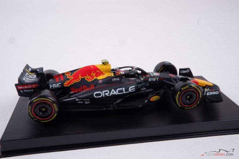 Red Bull RB18 Sergio Perez 2022. 1:43 Bburago Signature