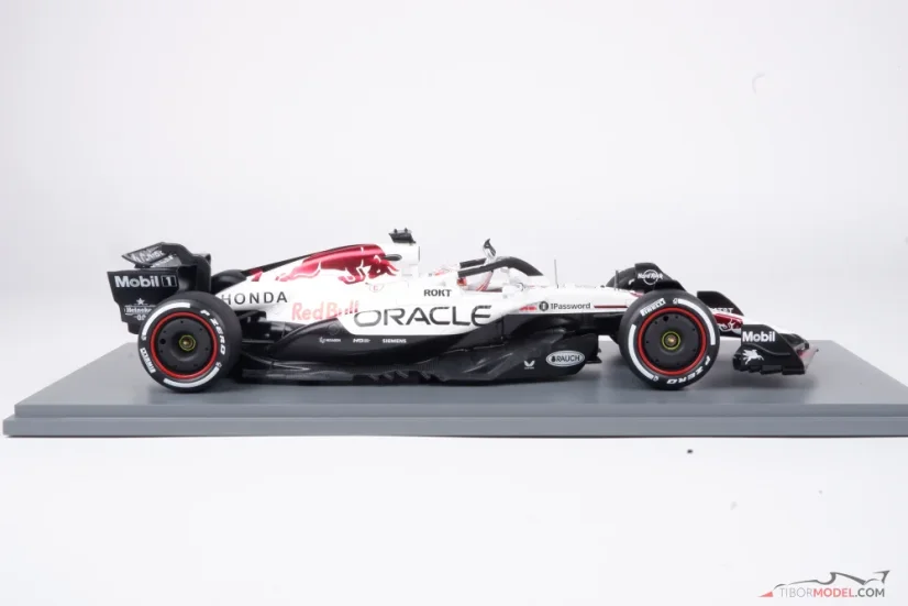 Red Bull RB21 - Max Verstappen (2025), Japanese GP, 1:18 Spark