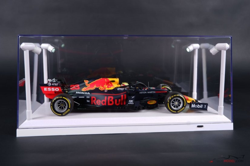 Showcase with LED lights for the 1:18 scale models