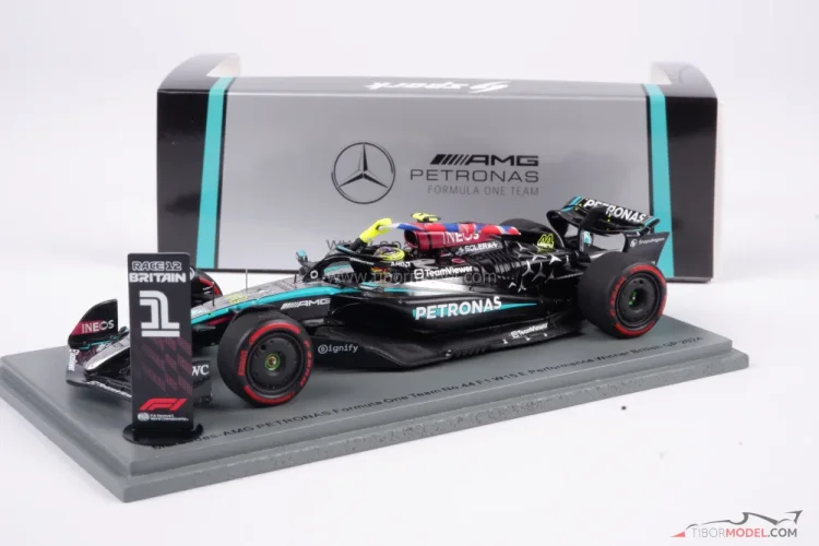 Mercedes  W15 - Lewis Hamilton (2024), VC Velké Británie, 1:43 Spark