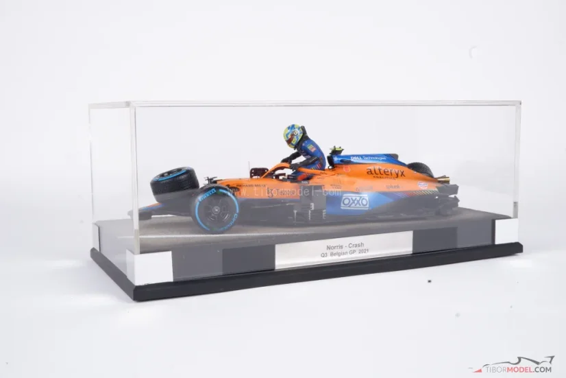 Diorama McLaren MCL35M - Lando Norris nehoda 2021 Belgie, 1:18
