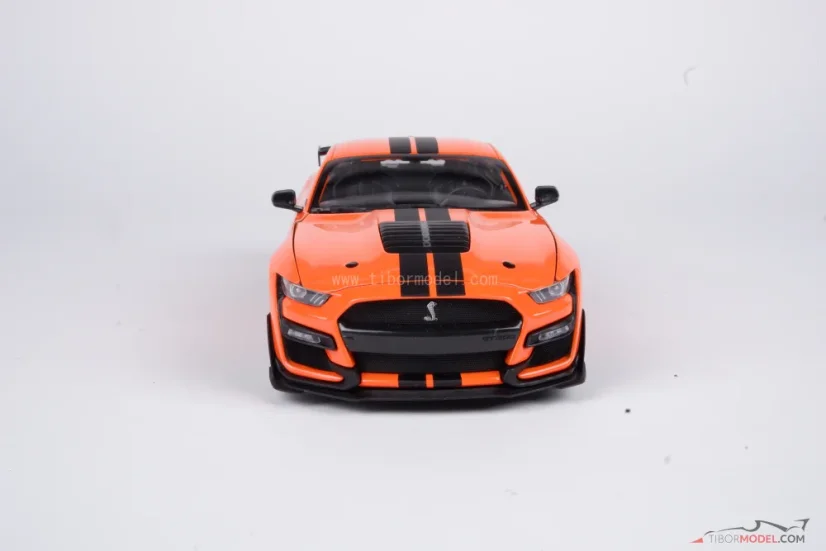 Mustang Shelby GT500 (2020) narancssárga, 1:18 Maisto