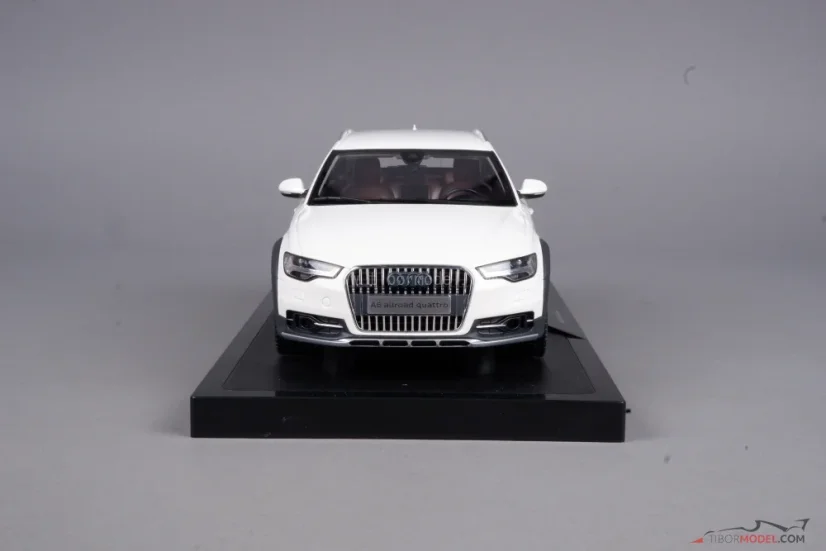 Audi C7 All Road (2005) fehér, 1:18 Ottomobile