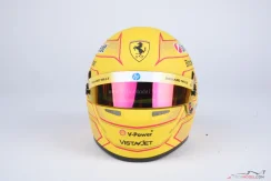 Lewis Hamilton 2026 Ferrari mini prilba, 1:2 Bell