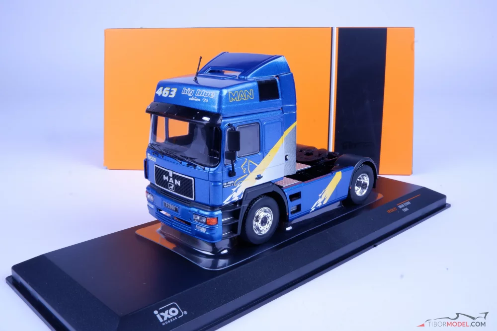 Modell kamion MAN F 2000 kék, 1:43 Ixo | Tibormodel.com