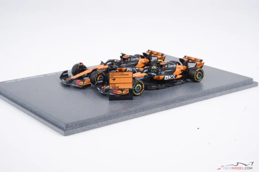 McLaren MCL39 - Oscar Piastri Lando Norris (2025) Mistr konstuktérů, 1:64 Spark