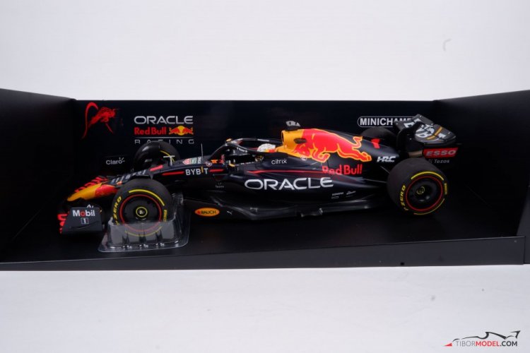 Red Bull RB18 - Max Verstappen (2022), Saudi Arabian GP, 1:18 Minichamps