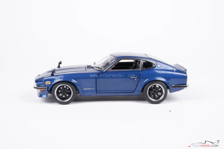 Datsun Fairlady Z (1970) modrý, 1:18 Sun Star