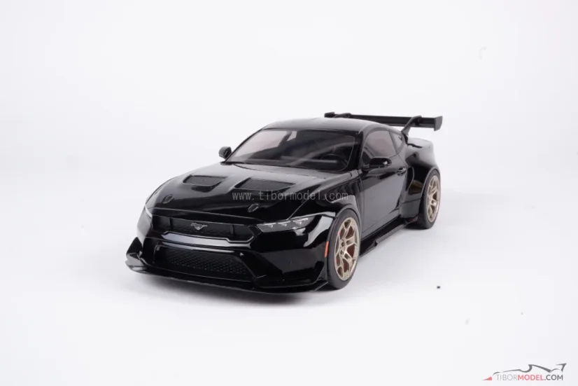 Ford Mustang GTD (2025) čierny, 1:18 Ixo