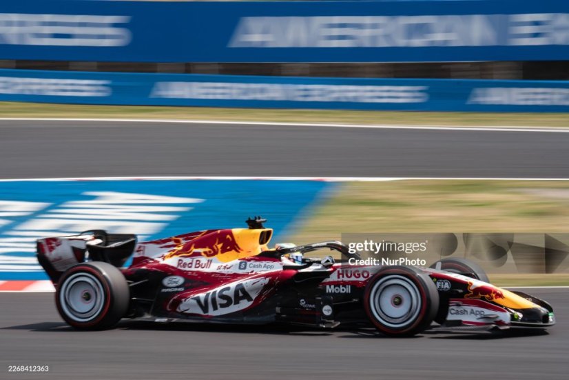 Racing Bulls VCARB 03 - Arvid Lindblad (2026), Japán Nagydíj, 1:43 Minichamps