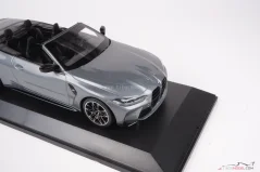 BMW M4 kabriolet (2021) šedé, 1:18 Minichamps
