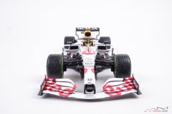 Red Bull RB16b - S. Perez (2021), VC Turecka, 1:18 Minichamps