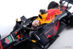 Red Bull RB16b - M. Verstappen (2021), Győztes Emilia Romagna Nagydíj, 1:18 Minichamps