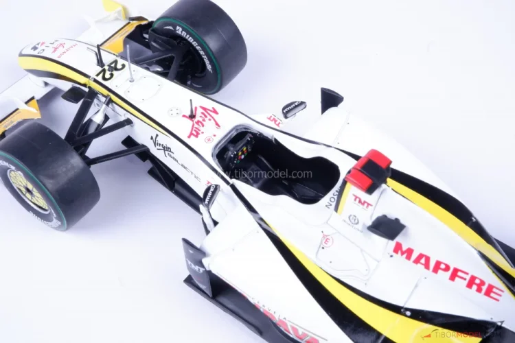 Brawn BGP 001 - Jenson Button (2009), Majster sveta, 1:24 Premium Collectibles