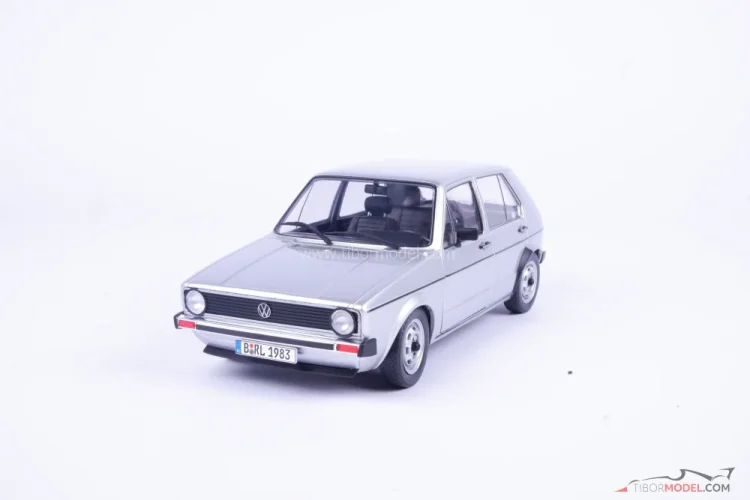Volkswagen Golf L (1983) šedý, 1:18 Solido