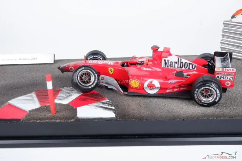 Diorama F2004 - Michael Schumacher baleset 2004 Monaco, 1:18