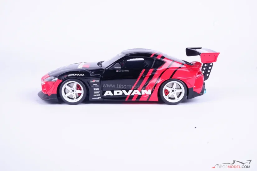 Toyota Supra GR Advan (2020), 1:18 GT Spirit