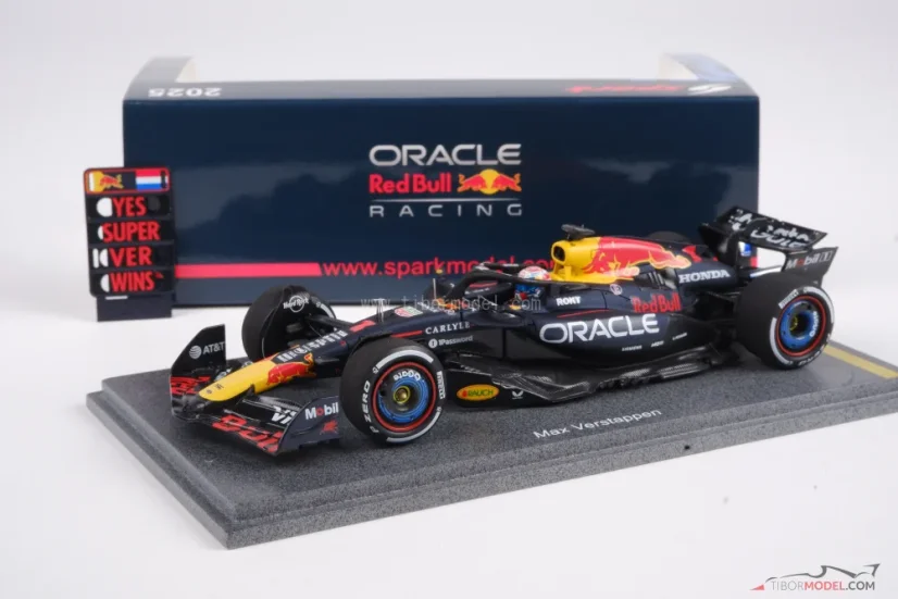 Red Bull RB21 - Max Verstappen (2025), Víťaz VC Abu Dhabi, 1:43 Spark