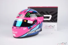 Oscar Piastri 2025 VC Las Vegas mini přilba, McLaren, 1:2 Bell