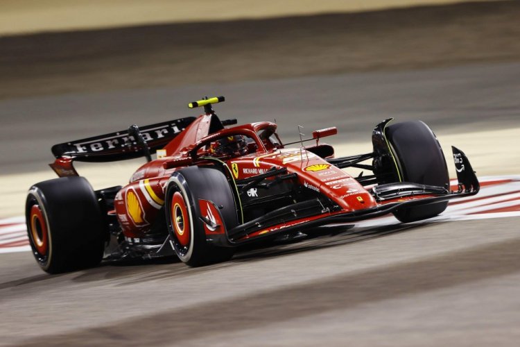 Ferrari SF-24 -  Carlos Sainz (2024), VC Bahrajnu, 1:18 Looksmart