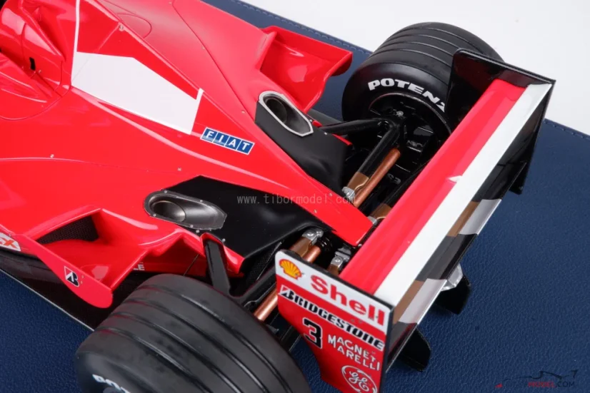 Ferrari F1-2000 - Michael Schumacher (2000), Víťaz Taliansko, bez figúrky pilota, 1:12 GP Replicas