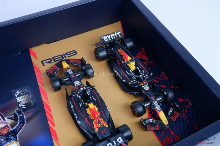 Red Bull Max Verstappen 2021-2024, gift multipack, 1:43 BBurago