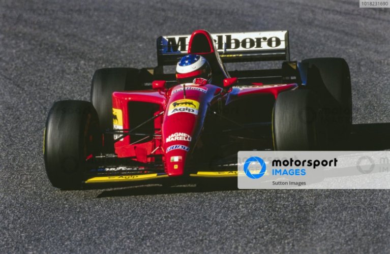 Ferrari 412 T2 - Michael Schumacher (1995), Estoril Teszt, pilótafigurával 1:18 GP Replicas