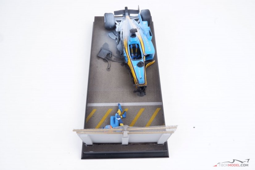 Renault R23 - F. Alonso 2003, nehoda na VC Brazílie, 1:18