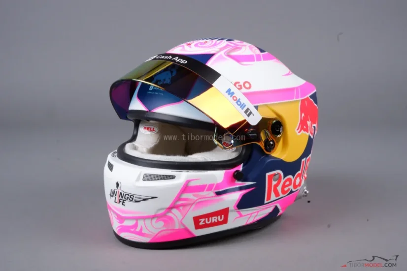 Liam Lawson 2025 Racing Bulls mini prilba, 1:2 Bell