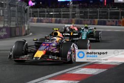 Red Bull RB19 - Sergio Perez (2023), 3. helyezett Las Vegas, 1:43 Minichamps