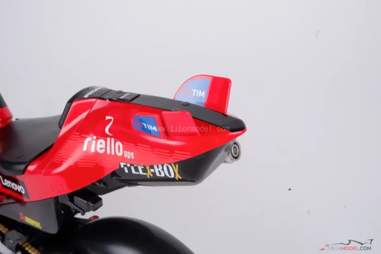 Ducati Desmosedici - Francesco Bagnaia (2024), 1:6 Maisto