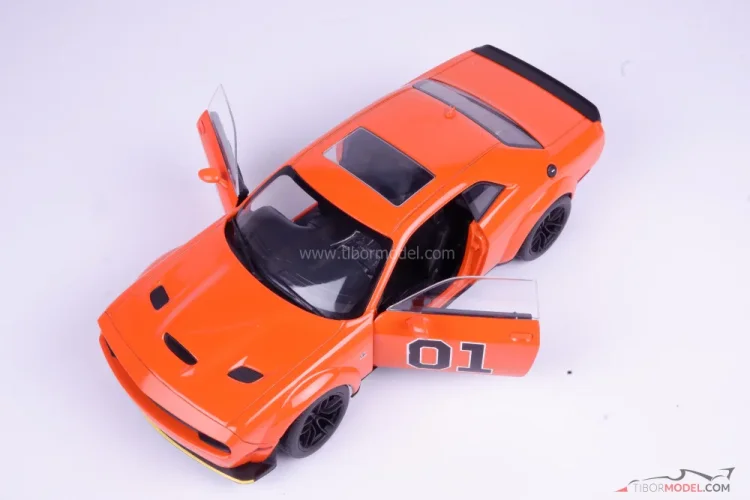 Model car Dodge Challenger R/T orange, 1:18 Solido