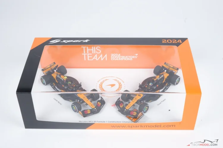 McLaren MCL38 - Lando Norris, Oscar Piastri (2024), Pohár konštruktérov + champion board v špeciálnom balení, 1:43 Spark