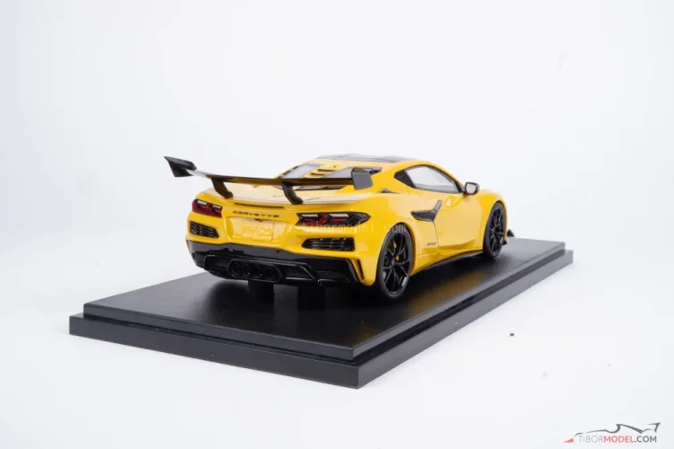 Chevrolet Corvette C8 ZR1 (2025) žltý, 1:18 GT Spirit