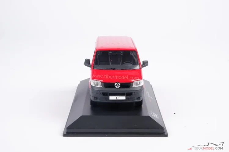 Volkswagen Transporter T5 TDI piros (2003), 1:43 Ixo
