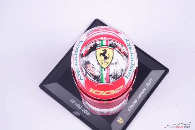 Charles Leclerc 2020 VC Toskánska, Ferrari prilba, 1:5 Spark
