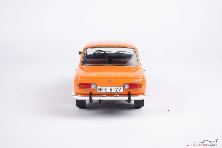 Wartburg 353 (1985) narancssárga, 1:18 MCG