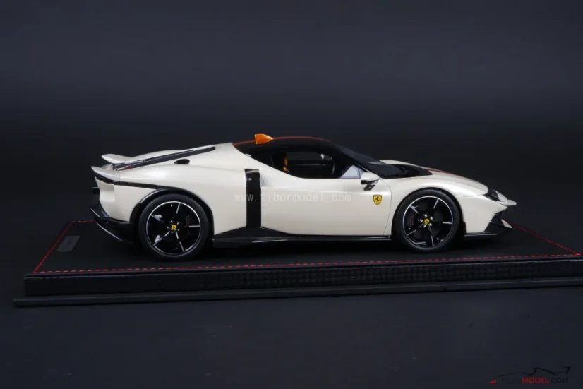 Ferrari 849 Testarossa (2025) biele, 1:18 BBR