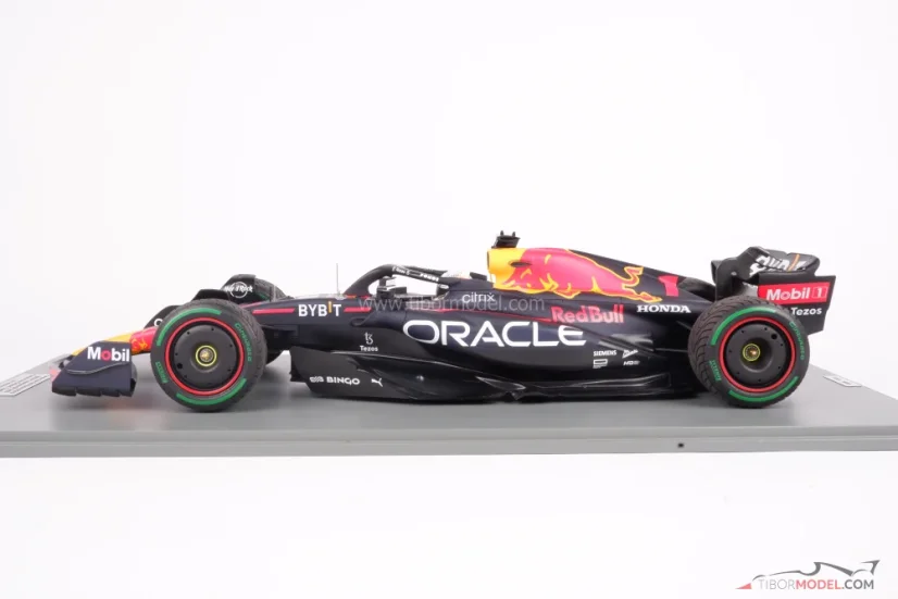 Red Bull RB18 - Max Verstappen (2022), Winner Japanese GP, 1:12 Spark