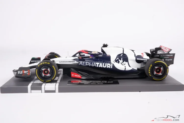 AlphaTauri AT04 - Daniel Ricciardo (2023), Hungarian GP, 1:18 Minichamps