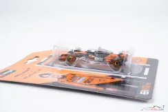 McLaren MCL39 - Oscar Piastri (2025), 1:64 BBurago