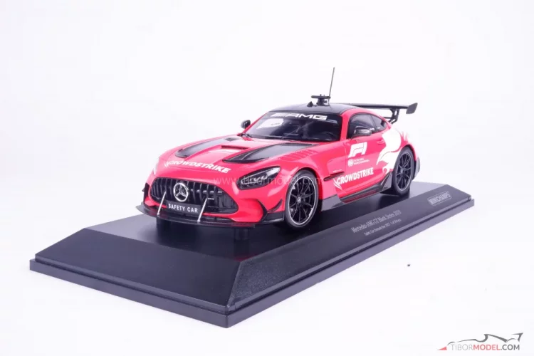Safety Car Mercedes AMG GT (2022) piros, 1:18 Minichamps
