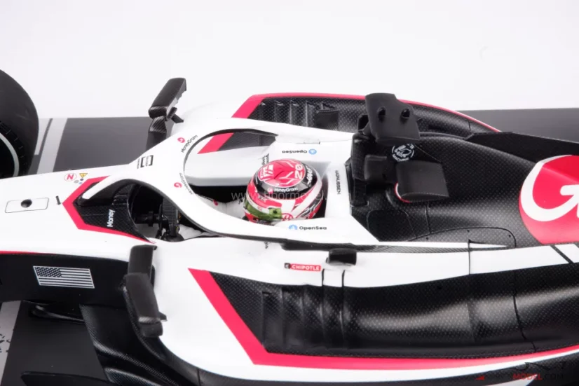 Haas VF-23 - Kevin Magnussen (2023), 1:18 Minichamps