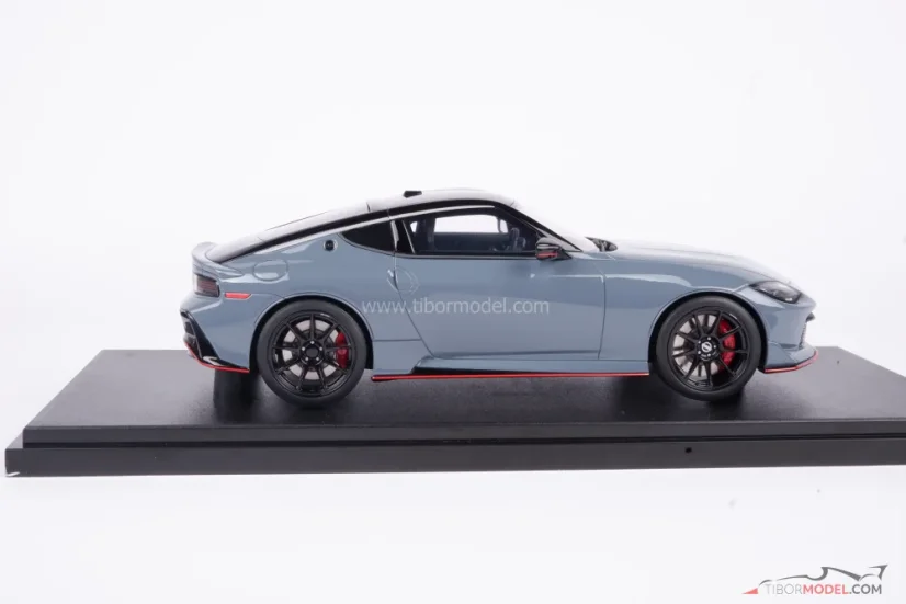 Nissan Z Nismo (2024) grey, 1:18 GT Spirit