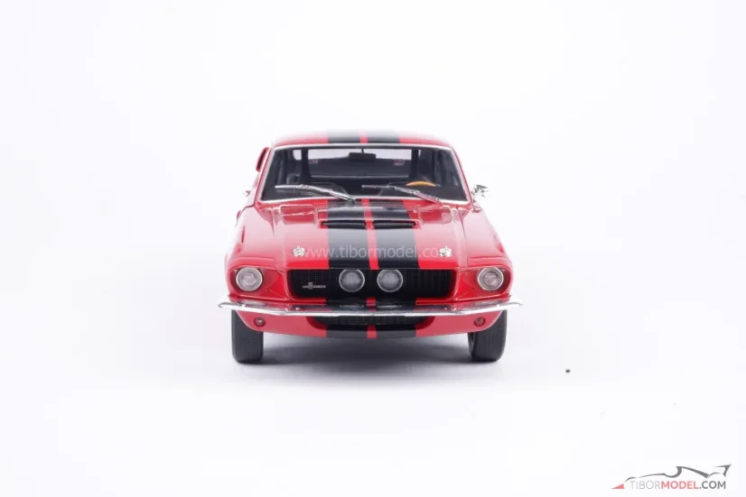 Shelby GT500 (1967) vínově červená, 1:18 Solido