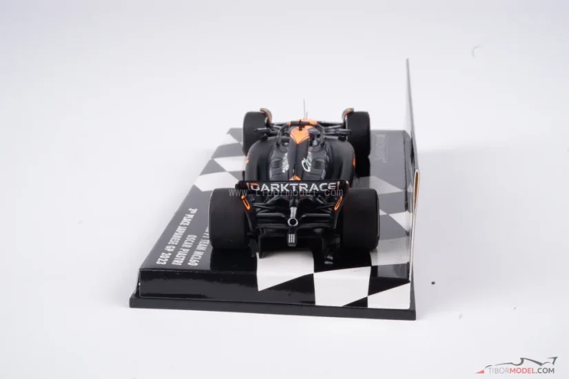 McLaren MCL60 - Oscar Piastri (2023), 3rd place Japanese GP, 1:43 Minichamps