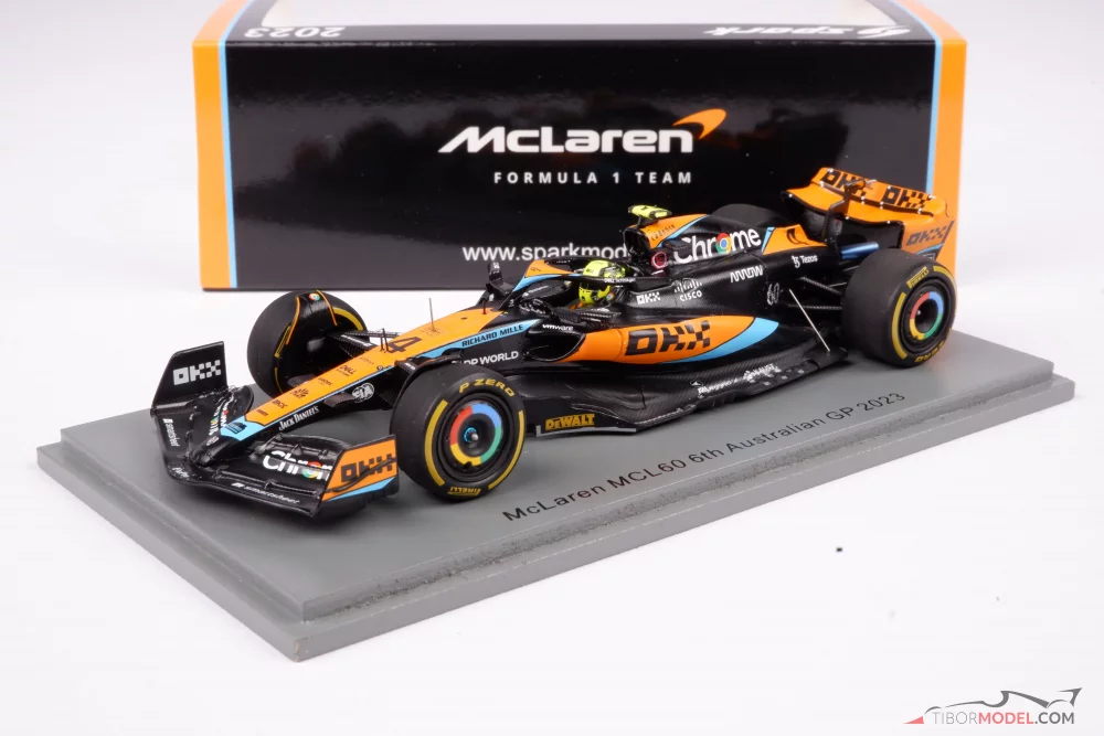 Modellino Mclaren F1 2023 Lando Norris MCL60 Scala 1:43 Spark con pilota e  vetrina